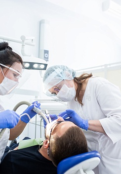 Все свои Комендантский проспект